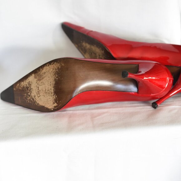 Stuart Weitzman Patent Red Pumps With Cut-Outs - Picture 3 of 4